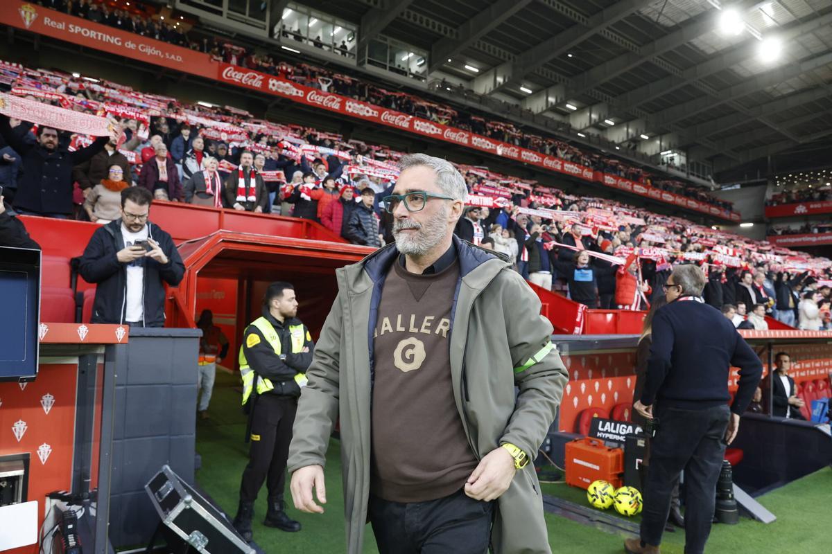 Jon Pérez Bolo, esta tarde en El Molinón.