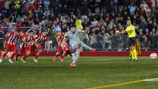Julián evita a última hora una noche de pesadilla para el Atlético ante el modestísimo Vic