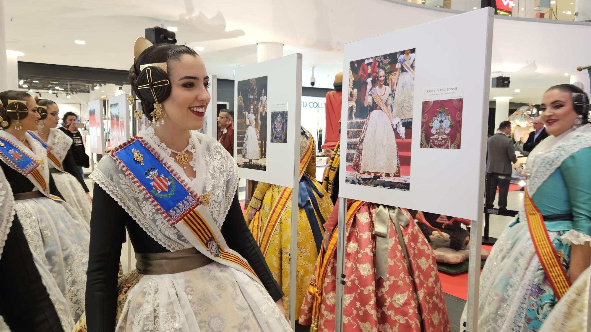 Indumentaria en las Fallas del Centro Comercial El Saler