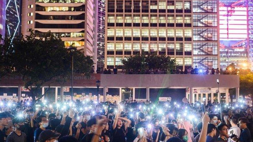 Youtube desactiva cuentas que buscaban influir en las protestas de Hong Kong