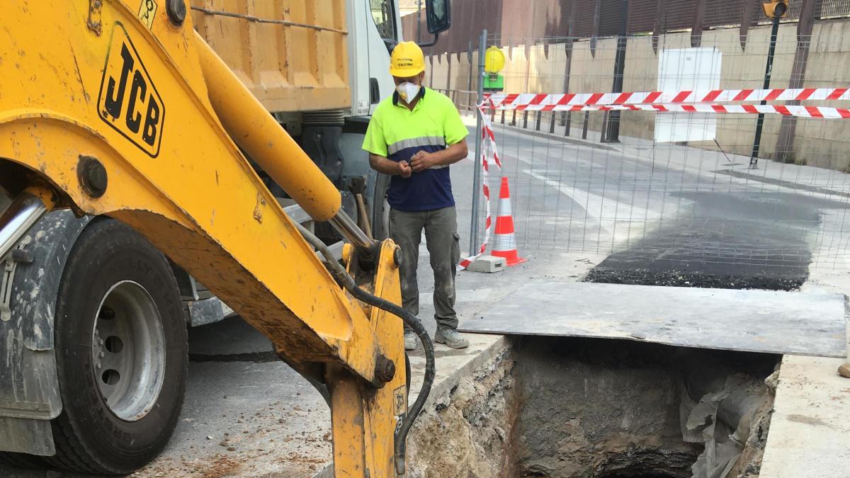 Imagen de las obras en la avenida de Federico Rogel