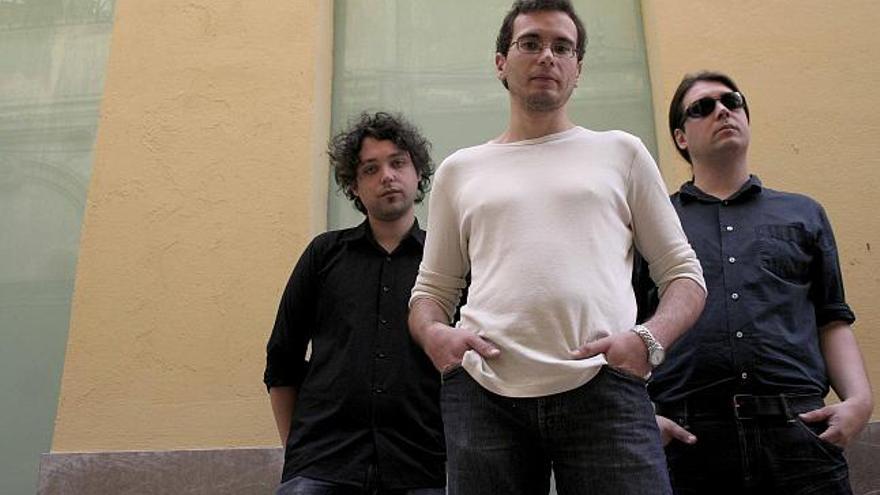 Los malagueños Tom Cary publicarán su segundo disco este año y el 23 de enero actuarán en Málaga junto a Capsula.