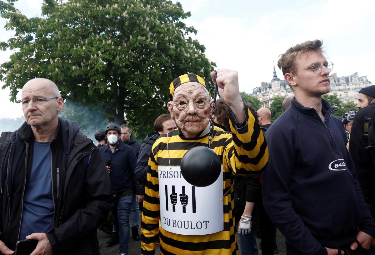 Traditional May Day labour union march in Paris