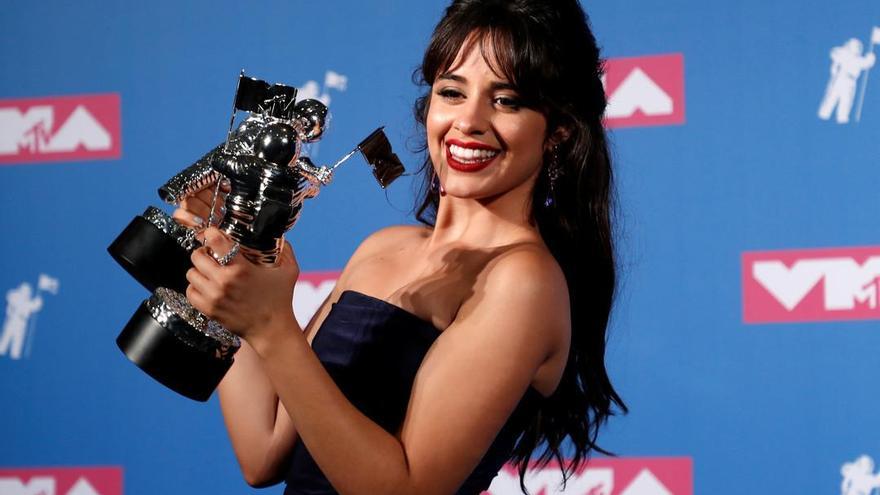 Camila Cabello y Cardi B triunfan en los premios MTV Video Music Awards
