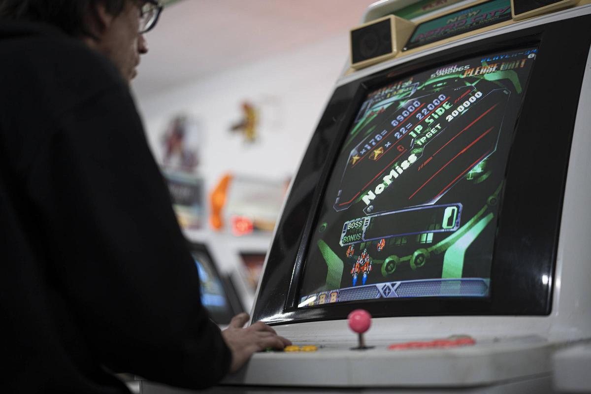 Así es la nueva sede de la asociación ARCADE en Esplugues: con 120 recreativas y medio centenar de pinballs