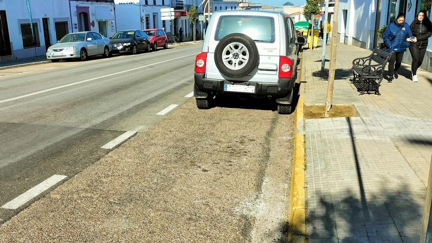 El martes estará prohibido estacionar en el Paseo de Extremadura por obras de reparación de arcenes