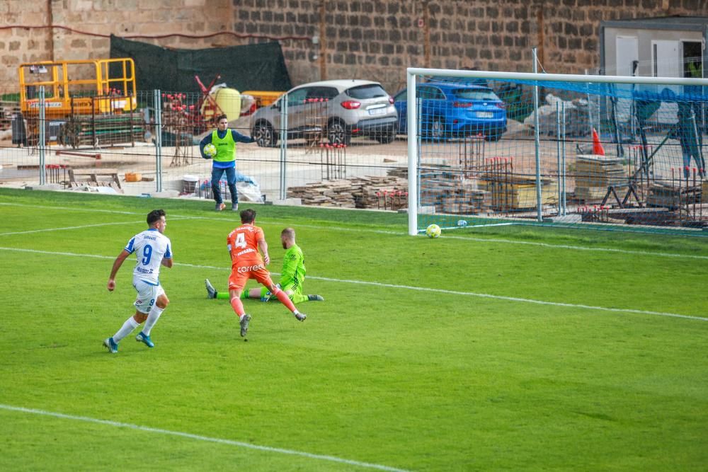 El Atlético Baleares vence al Oviedo (3-1)