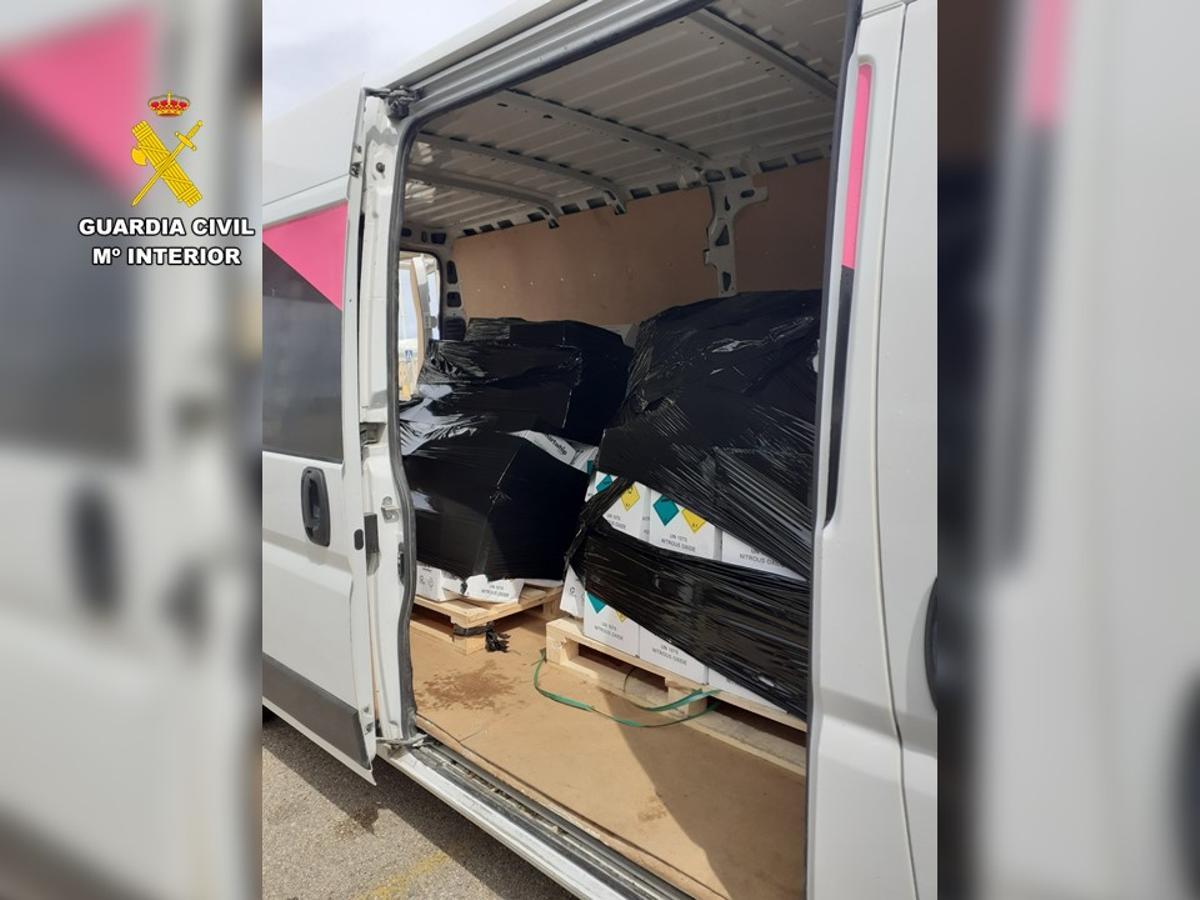 Las botellas iban dentro de 168 cajas