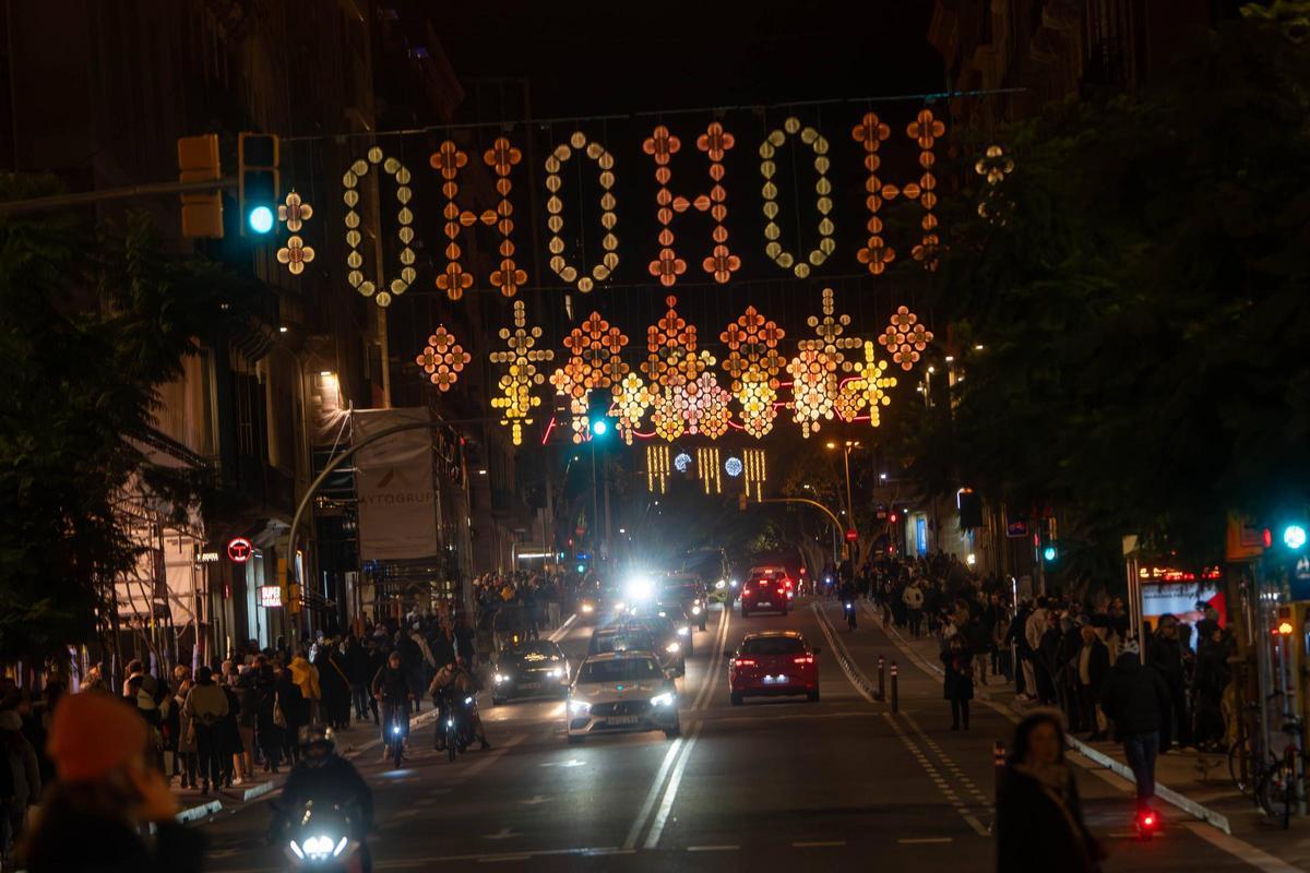 Las imágenes del encendido de las luces de Navidad en Barcelona