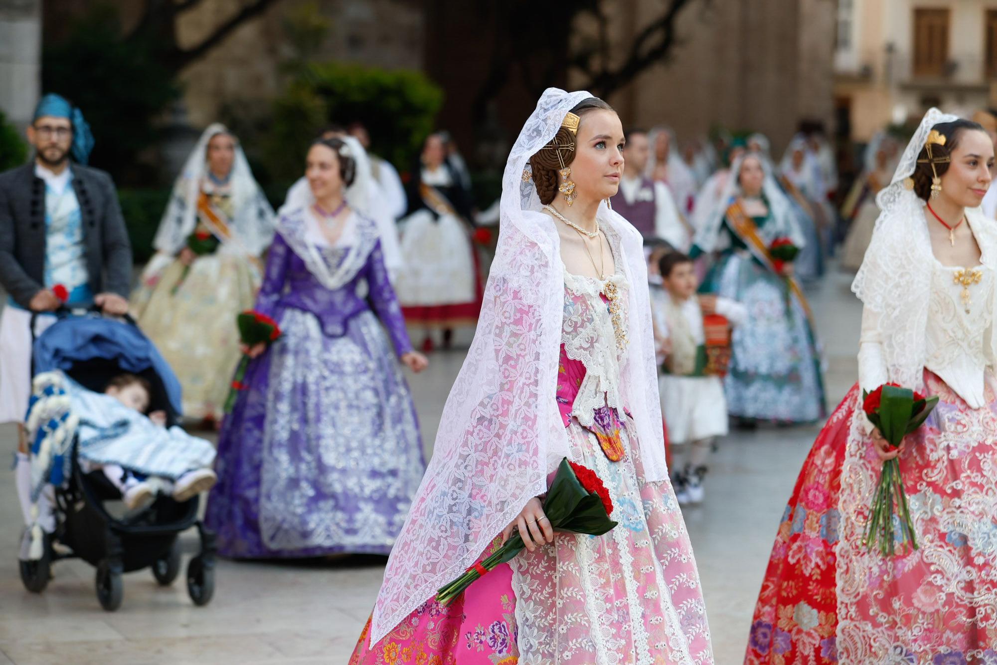 Búscate en el primer día de la Ofrenda en la calle San Vicente entre las 17:00 y las 18:00