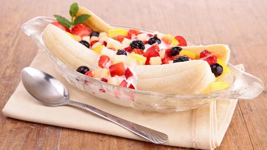 Un &#039;banana split&#039; saludable.