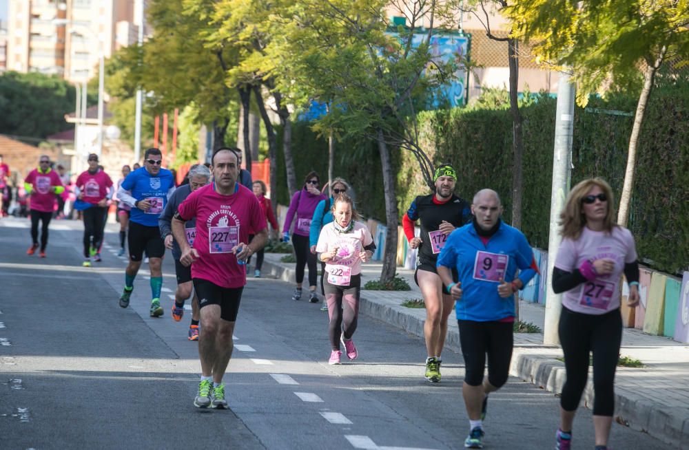 Alicante con la lucha contra el cáncer de mama