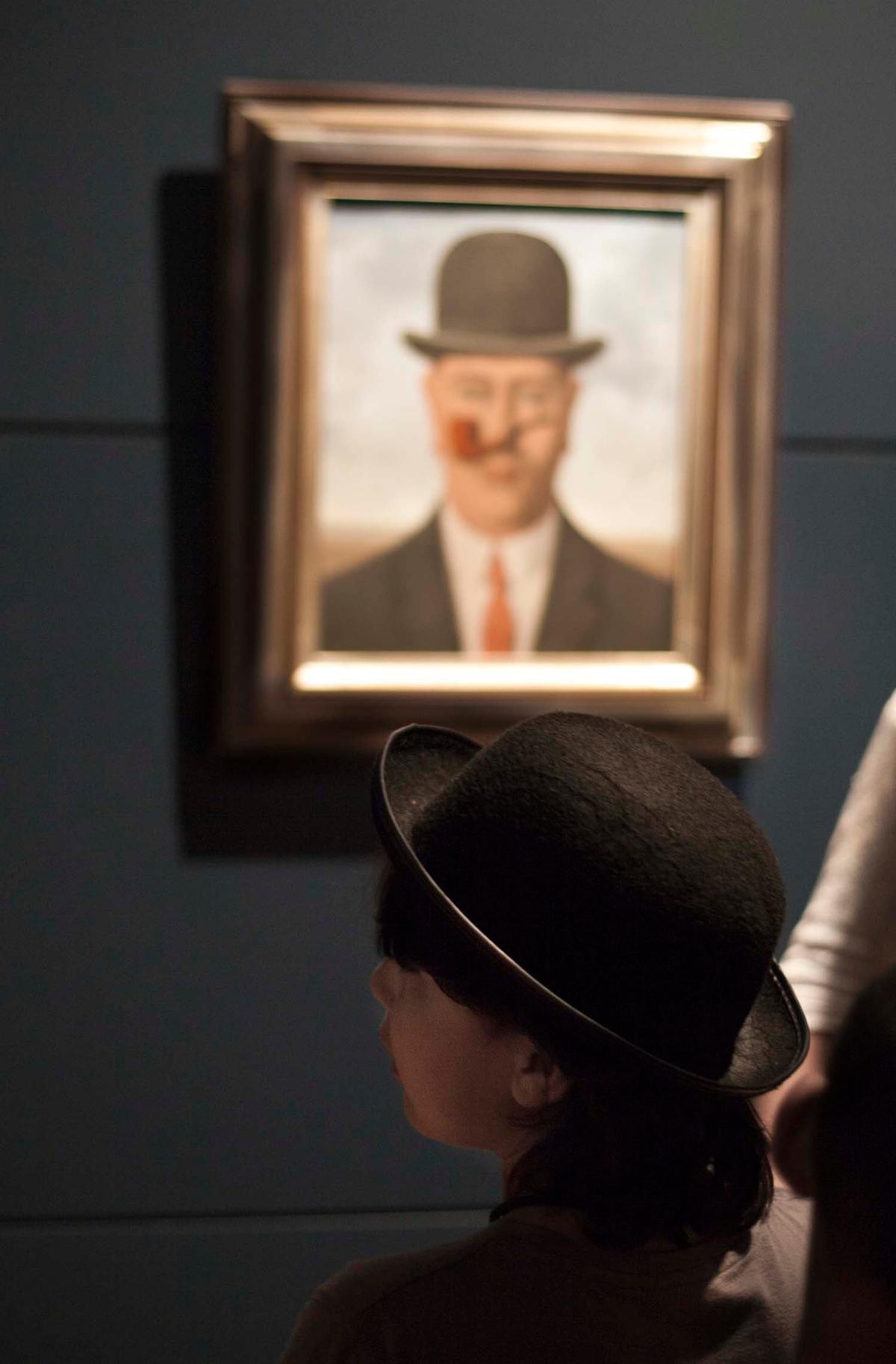 El cuadro "La bonne foi", con la pipa y el bombín, dos iconos frecuentes en la obra de Magritte