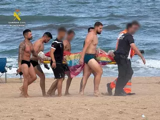 Emergencias atiende en junio en la provincia de Alicante a 29 personas con síntomas de ahogamiento