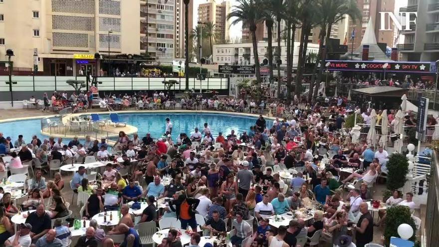 El coronavirus no puede con el ocio en la zona inglesa de Benidorm