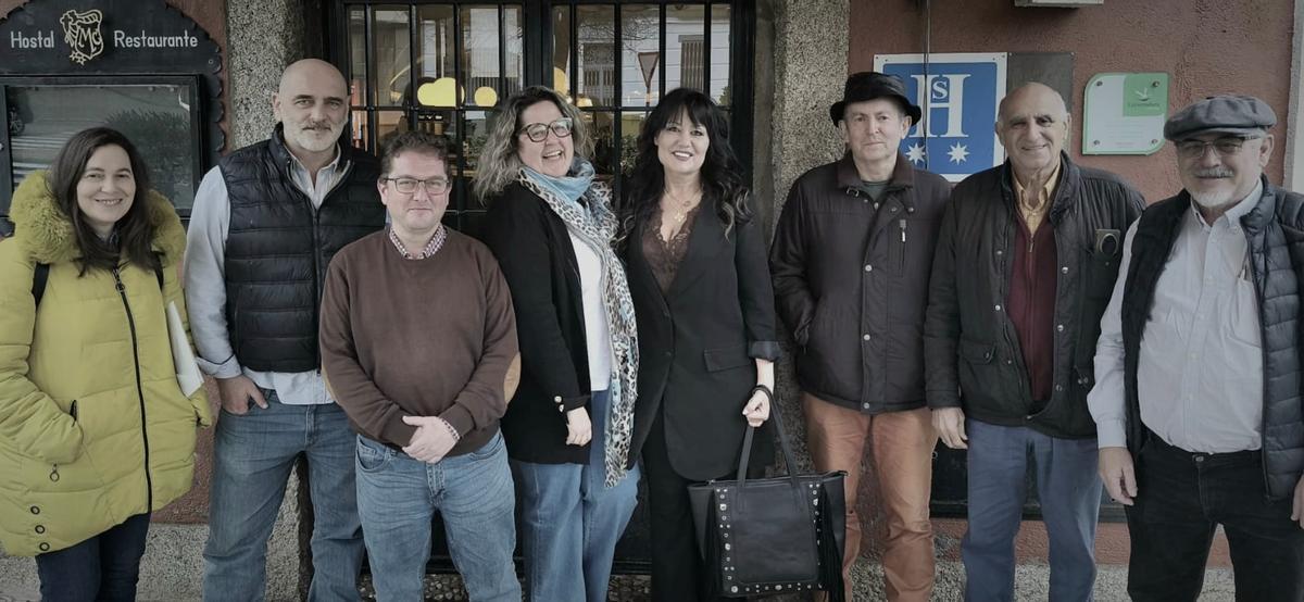 Integrantes de la reunión celebrada en Trujillo