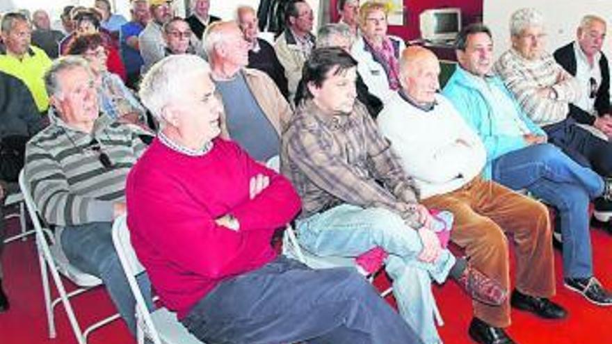 Un aspecto de la asamblea de Tenlo celebrada ayer.  // Santos Álvarez