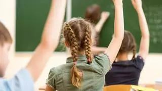 El teletrabajo de los padres dispara el absentismo escolar en el Reino Unido