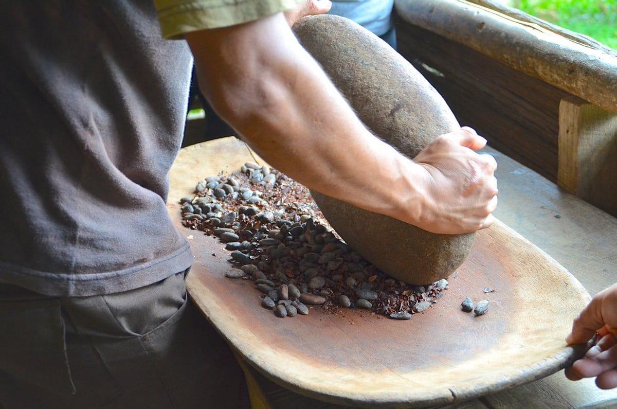 Aprender sobre el cacao mediante ceremonias tradicionales