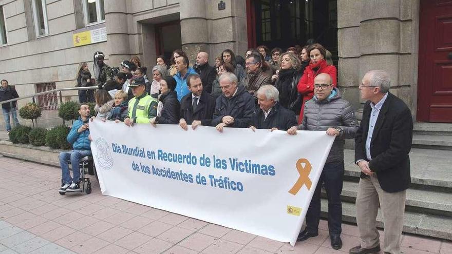 Homenaje a las víctimas de accidentes de tráfico en la Subdelegación del Gobierno. // Iñaki Osorio