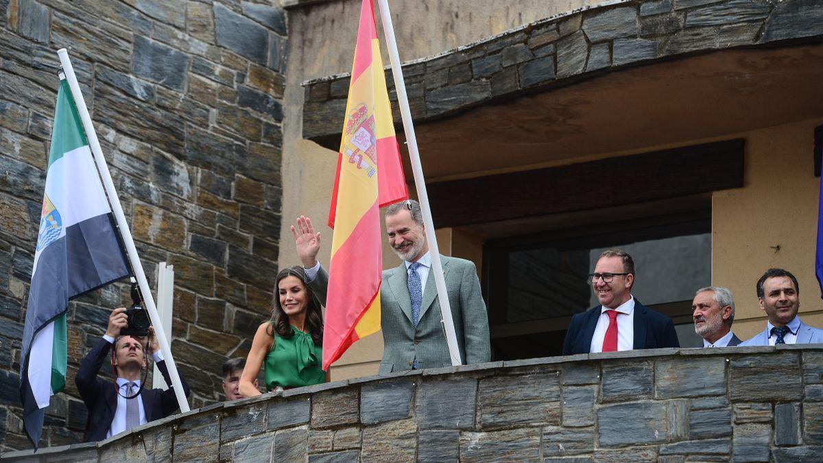 Don Felipe y doña Letizia durante su viaje a Las Hurdes en junio de 2022.