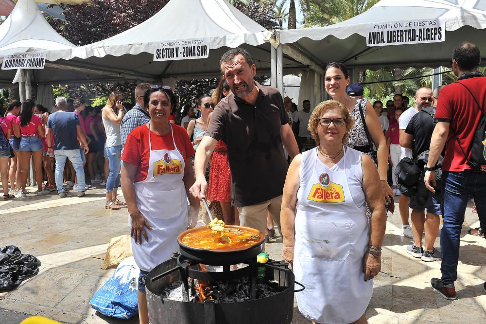 Arroz con costra gigante en Elche