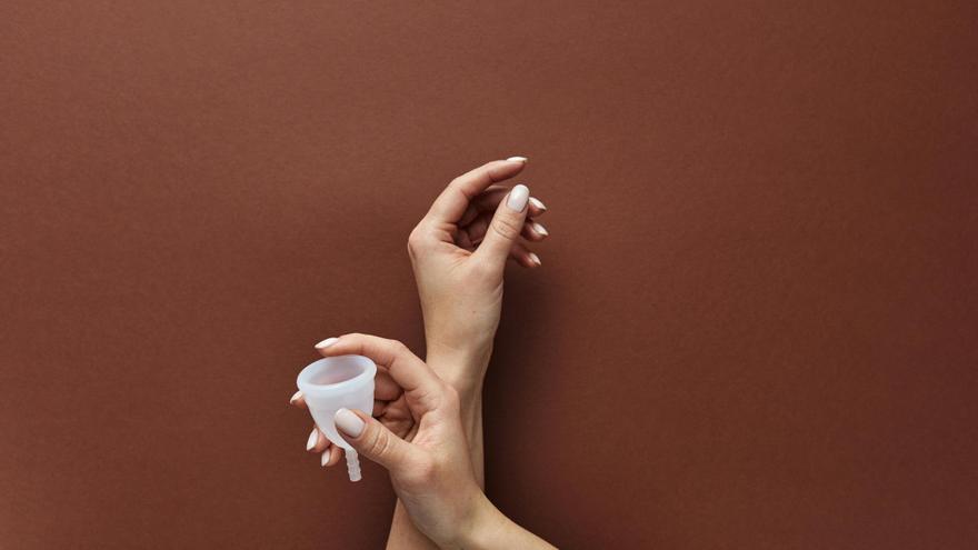 Cómo limpiar la copa menstrual: trucos y consejos para que quede totalmente esterilizada