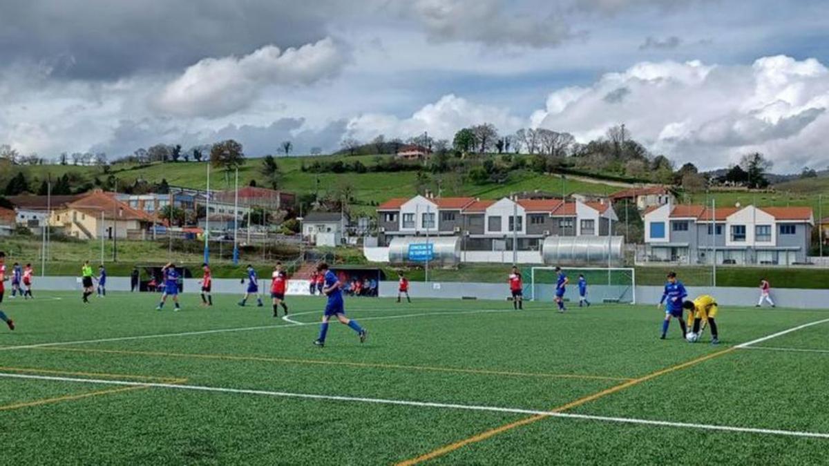 Uno de los partidos de la Oviedo Cup, el sábado.