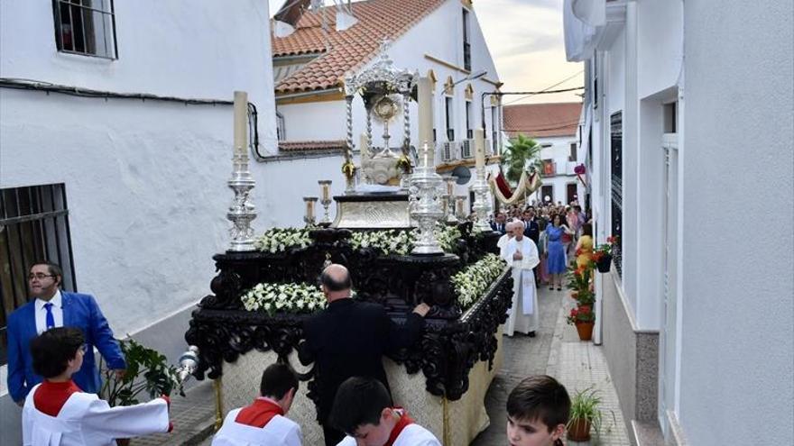 El Corpus brilla y llena las calles