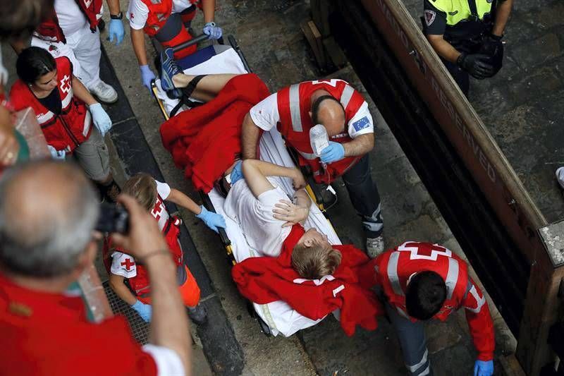 Fotogalería: 6º encierro de los Sanfermines 2013