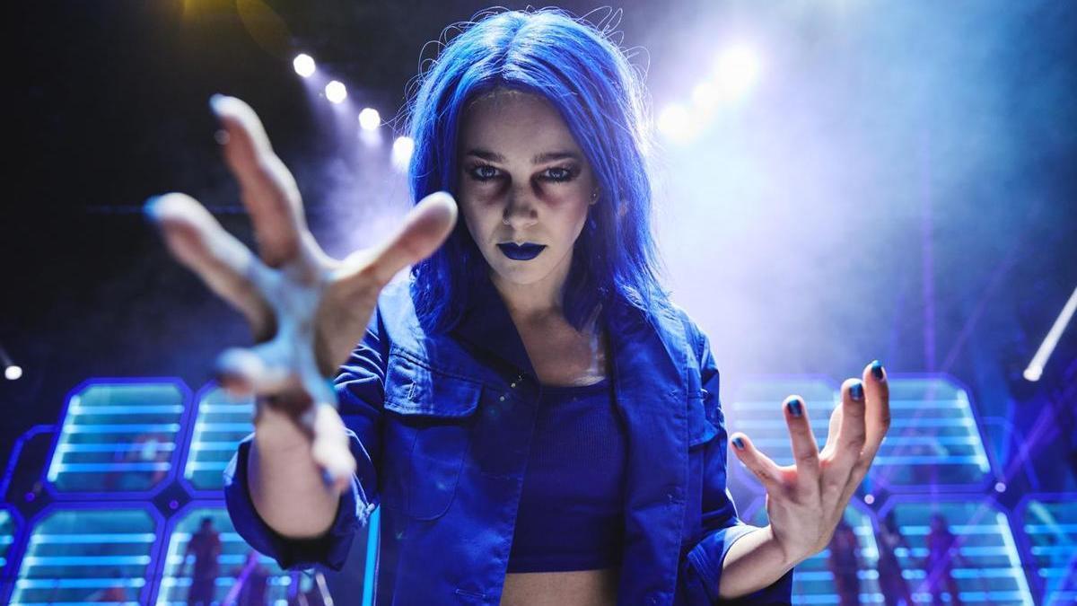 Sara Silva Maldonado, protagonista de "El circo de los horrores: Prisionia", en la piel de "Azul".