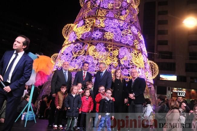 Encendido del árbol de Navidad en El Corte Inglés de Murcia