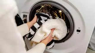 Els tres trucs per aconseguir que la roba et surti impecable de la rentadora