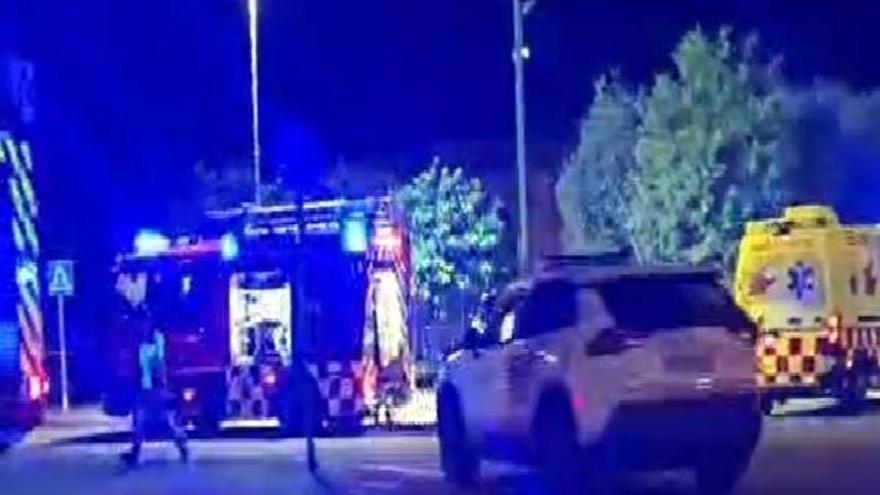 Vídeo | Vuelca un minits en Badajoz
