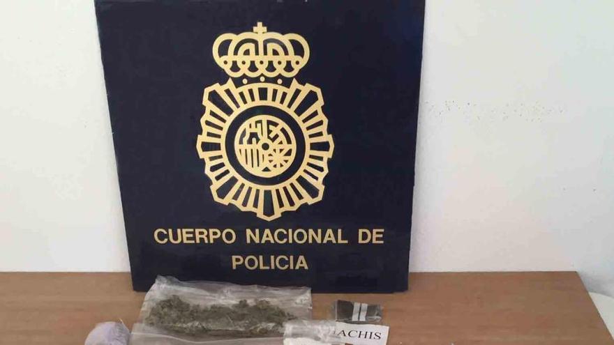 Desmantelan un punto de tráfico de drogas en una zona de ocio del centro de Alicante