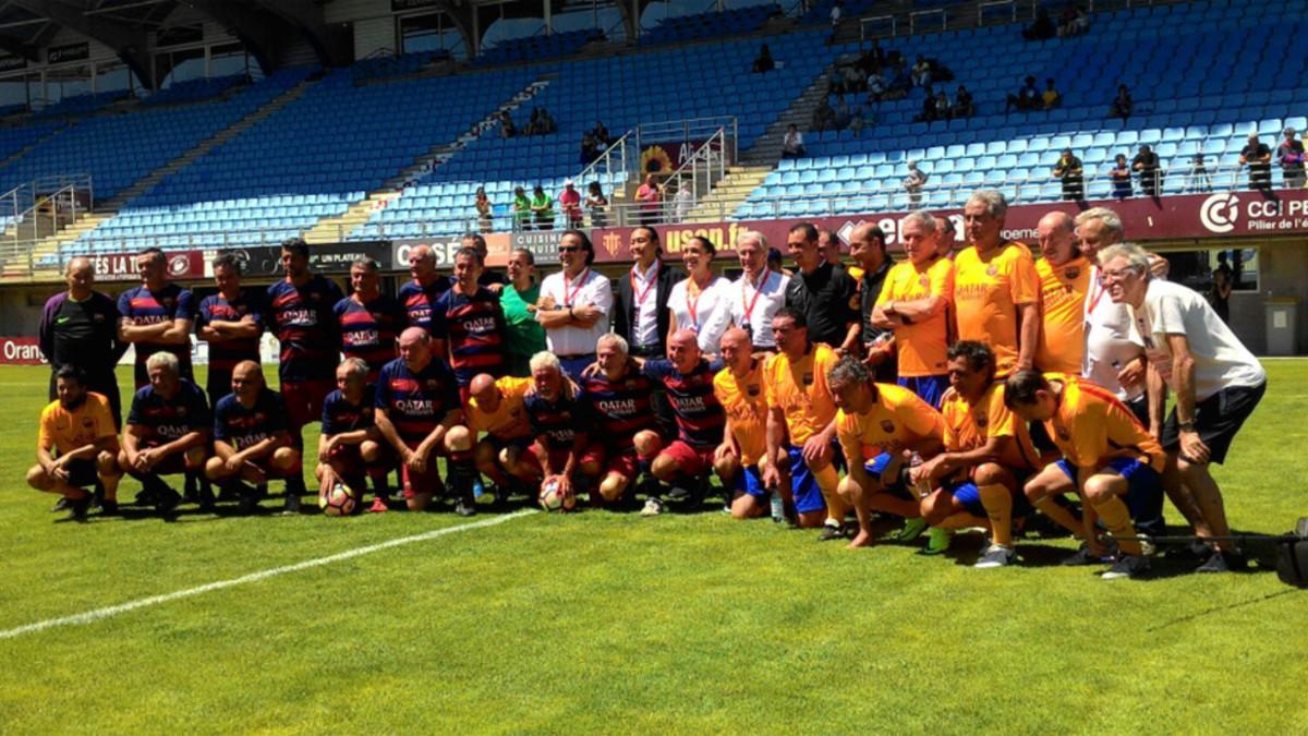 Los exjugadores del FC Barcelona cerraron la Setmana Barça Jugadors con la disputa de los tradicionales partidos de fútbol