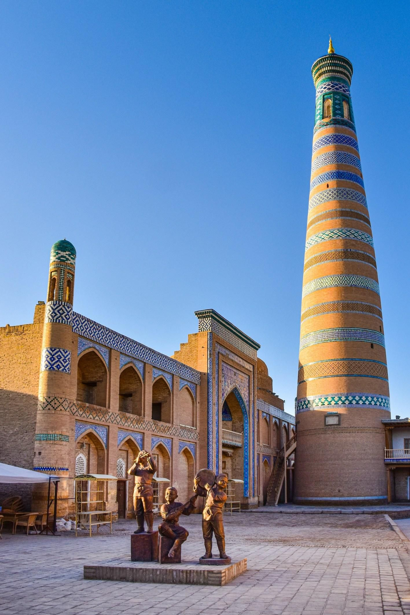 El minarete más alto de Jiva es todo un emblema de la ciudad