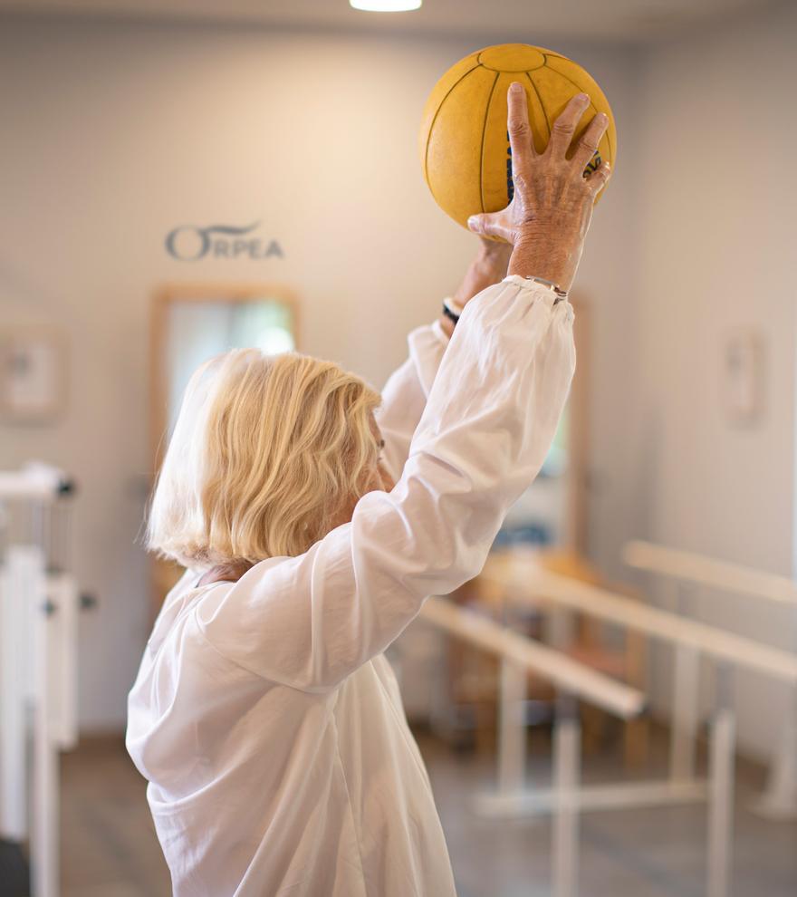 Las personas de edad avanzada, con el deporte.