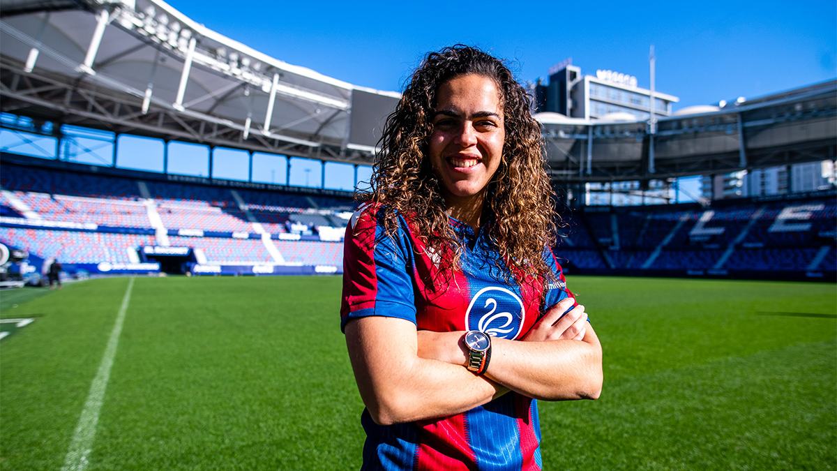 Andrea Falcón en Ciutat de Valencia, en su presentación con el Levante UD