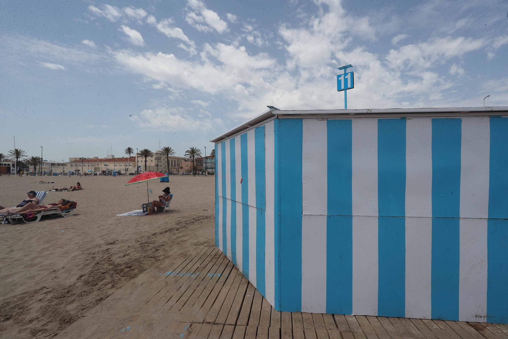 Así ha sido el acto vandálico en los chiringuitos de la playa de la Malva-rosa