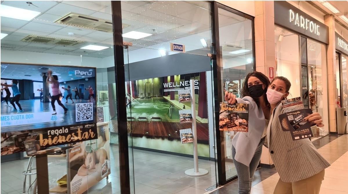 Estand de El Perú Cáceres Wellness en el CC Ruta de la Plata