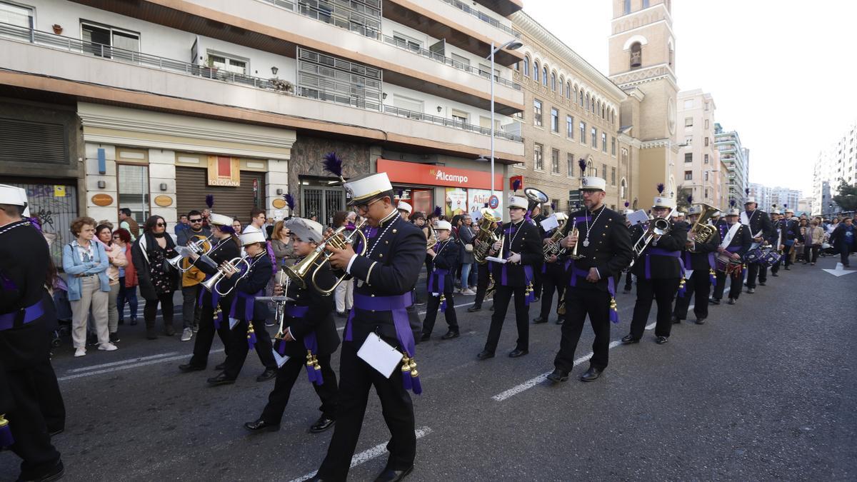 En imágenes | Procesiones del Jueves Santo en Zaragoza