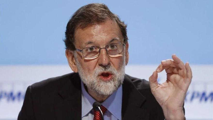 Rajoy: &quot;Hablaré con Sánchez cuando tenga un minuto&quot;