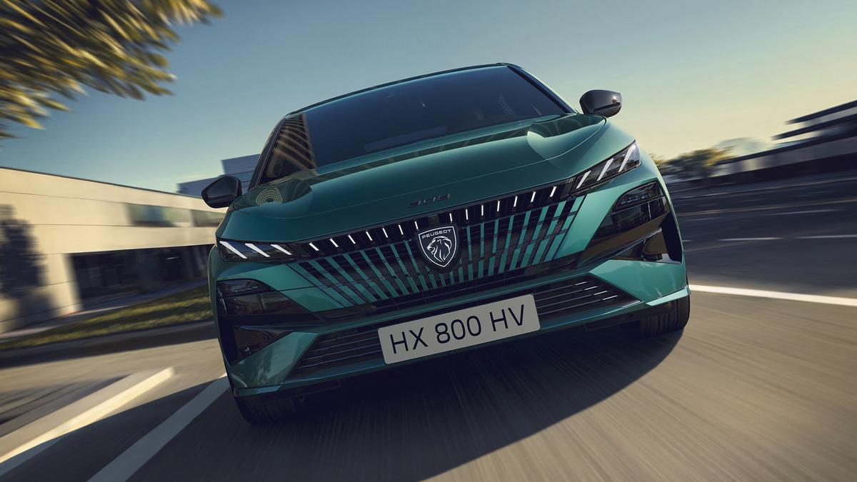 Los nuevos Peugeot 308 y 308 SW ofrecen una completa gama electrificada Los nuevos Peugeot 308 y 308 SW ofrecen una completa gama electrificada