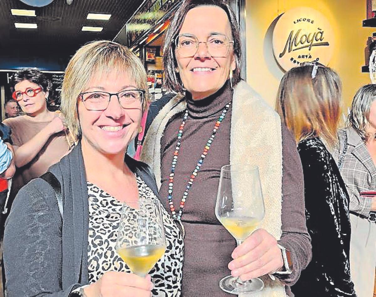 Margalida Canet y Silvia Carol.