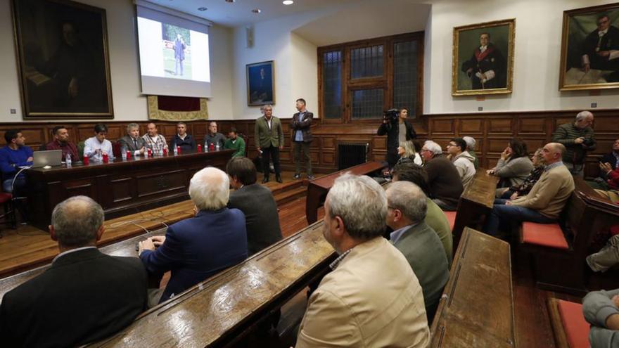 Adolfo Pulgar, &quot;escuela de vida&quot;: una amena charla entre sus pupilos que ahora son entrenadores