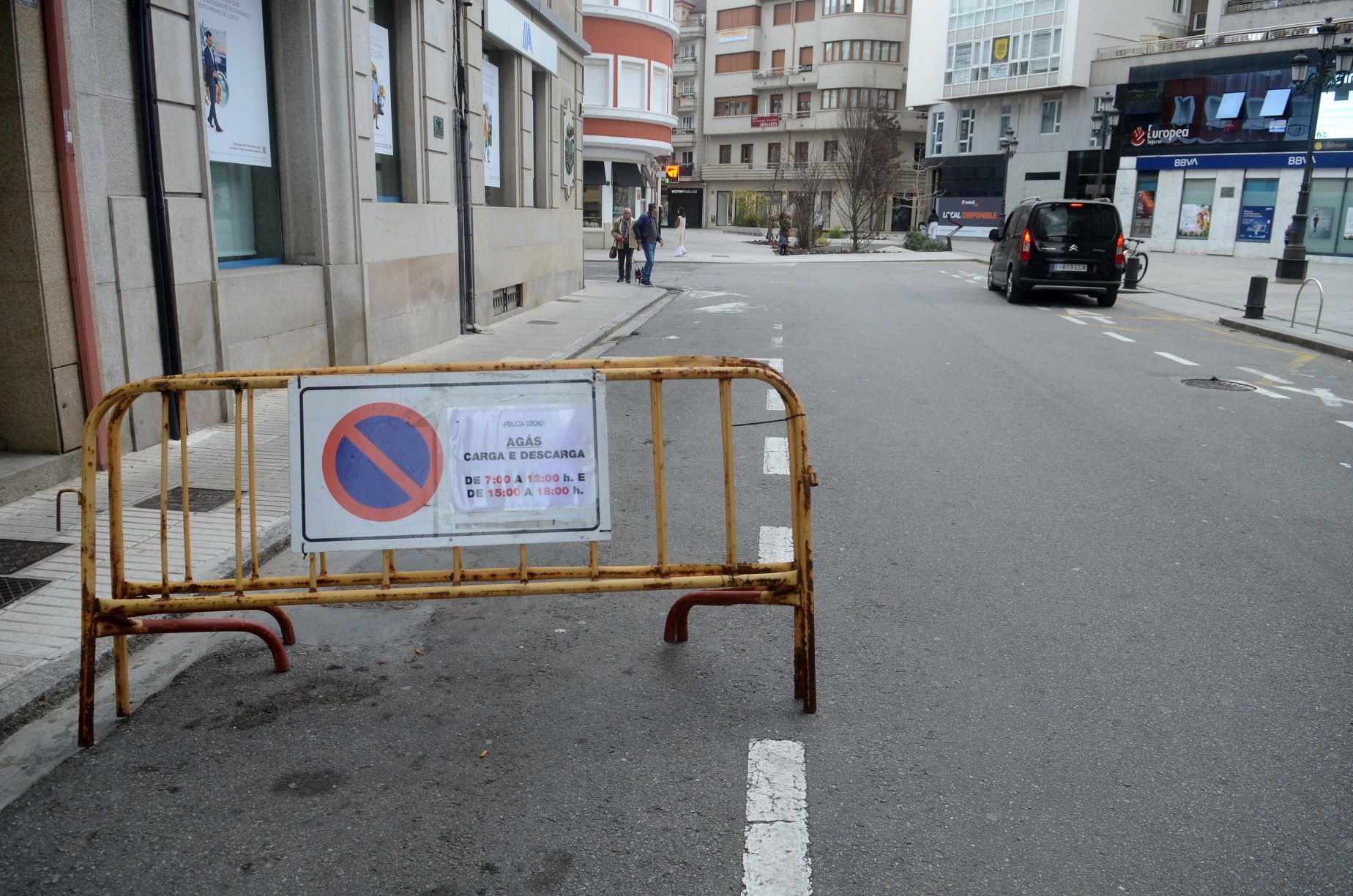 Una de las zonas del centro de Vilagarcía en la que proliferan las vallas.