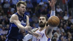 lmendiola46398293 dallas mavericks forward luka doncic  77  passes in front of190103215049