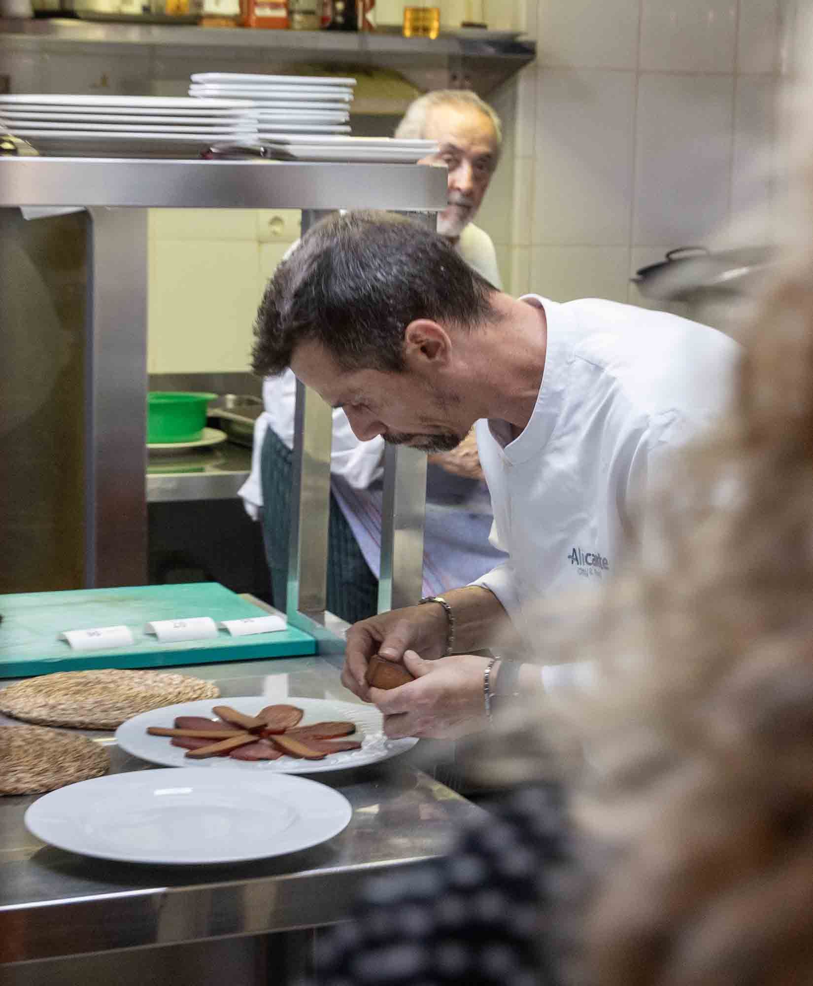 El restaurante Govana de Alicante conquista Menjars de la Terra con su arroz de cebolla y atún fresco