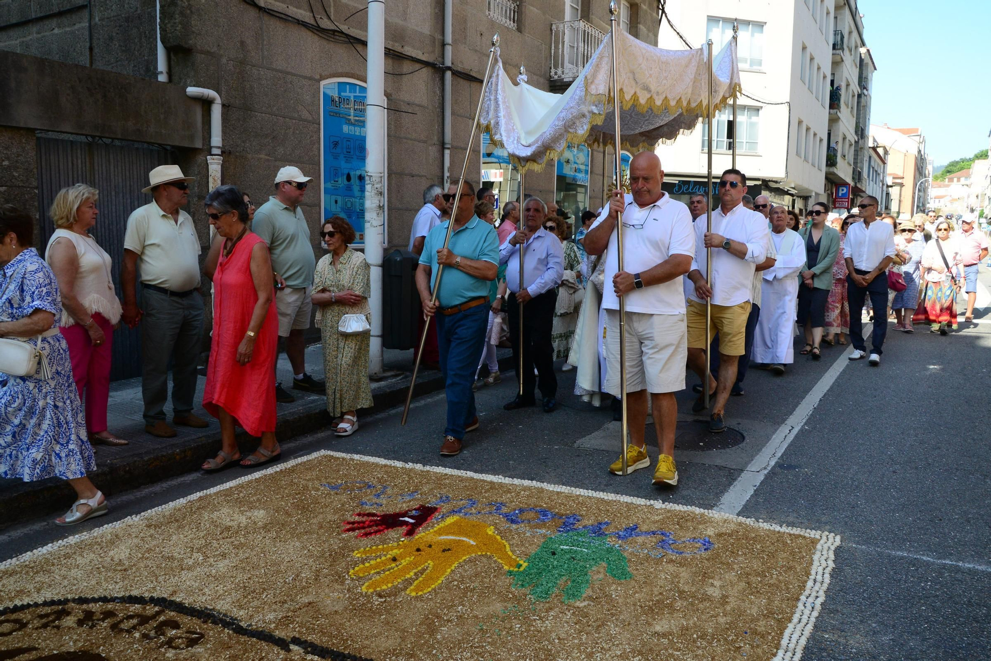 La procesión del Corpus en Bueu